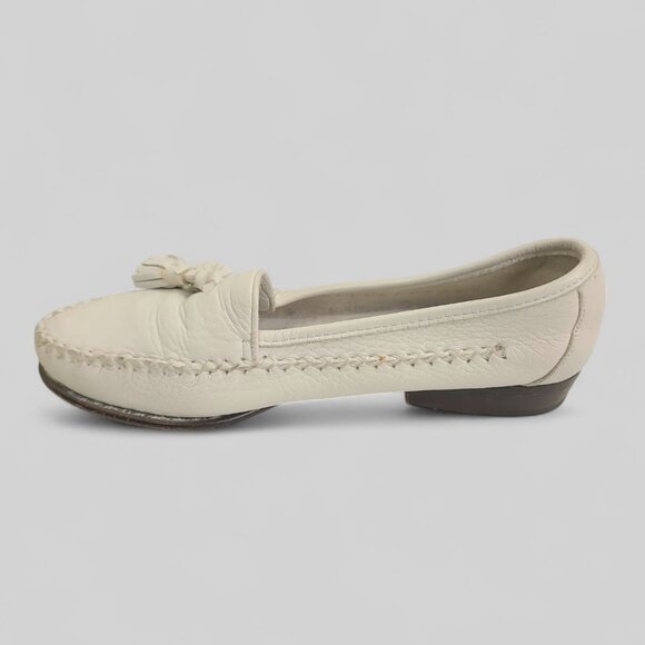 Cole Haan | 5.5 | Leather Ivory Tassel Loafer Slip On Women Shoe Flat - Picture 3 of 10